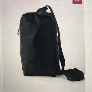 Lululemon Fast Track Bag *3L